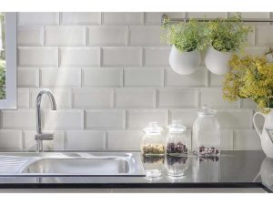 BISELADO BLANCO BRILLO 10X20 TIPO METRO FABRESA